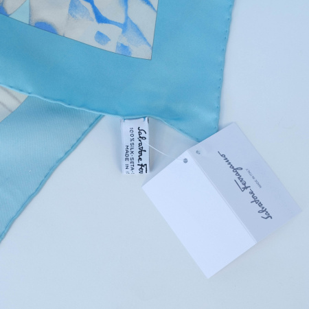 Платок Salvatore Ferragamo