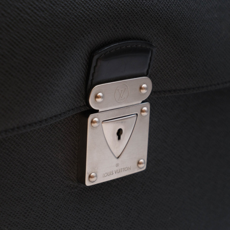 Портфель Louis Vuitton