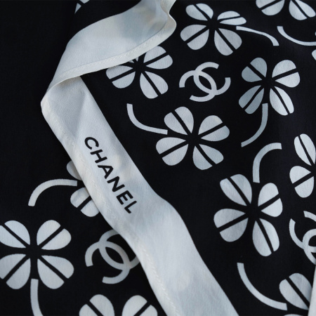 Платок Chanel