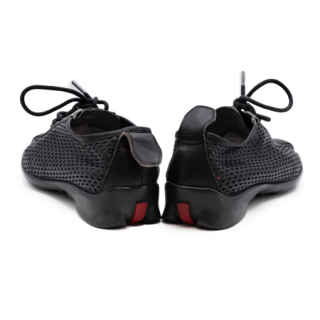 Кроссовки Prada