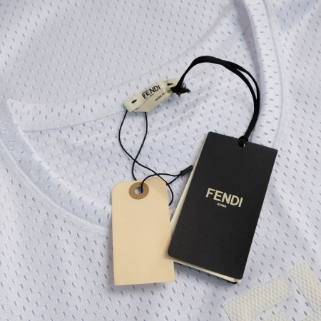 Топ Fendi