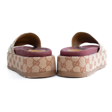 Шлепанцы Gucci