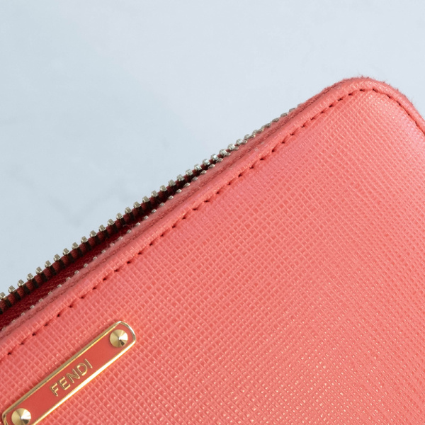 5DSCF9931 Кошелек Fendi