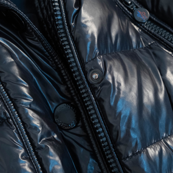 Пуховик Moncler