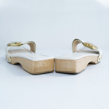 Шлепанцы Jacquemus