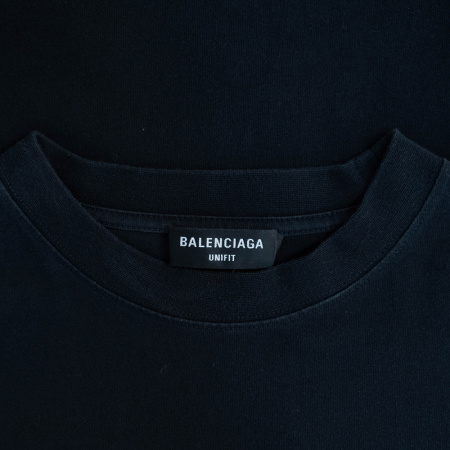 Футболка Balenciaga