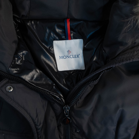 Парка Moncler