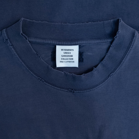 Футболка Vetements