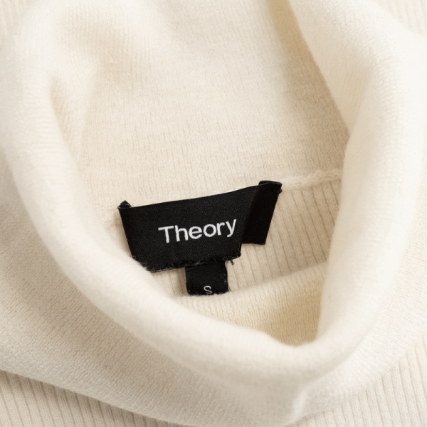 4DSCF1586 Джемпер Theory