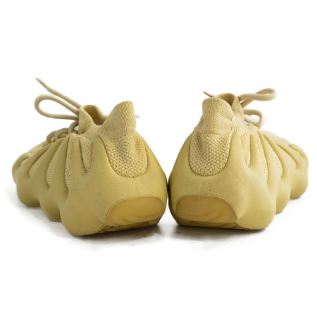 Кроссовки Yeezy