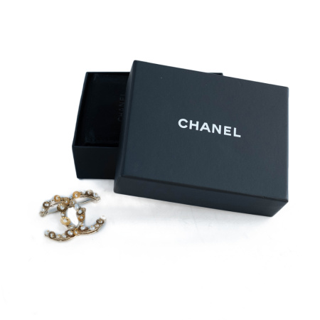 Брошь Chanel