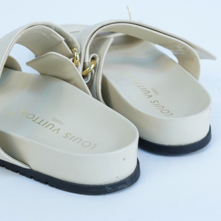 Шлепанцы Louis Vuitton