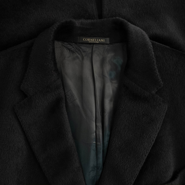 3DSCF1548 Пальто Corneliani