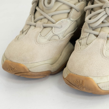 Кроссовки Yeezy